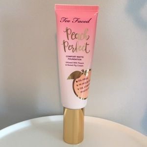 ✨Too Faced Peach Perfect foundation